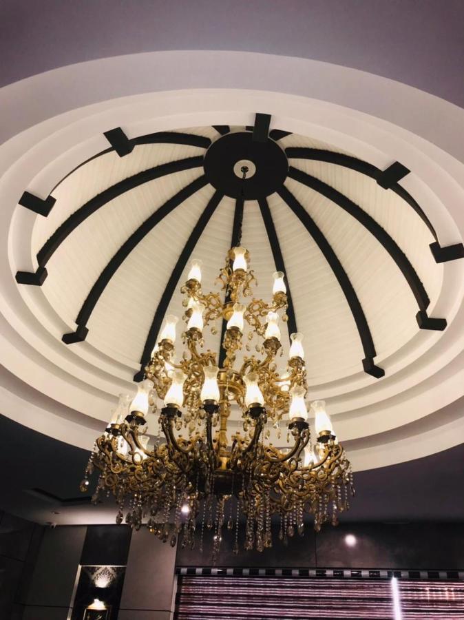 Royaute Luxury Hotel Sialkot Eksteriør bilde