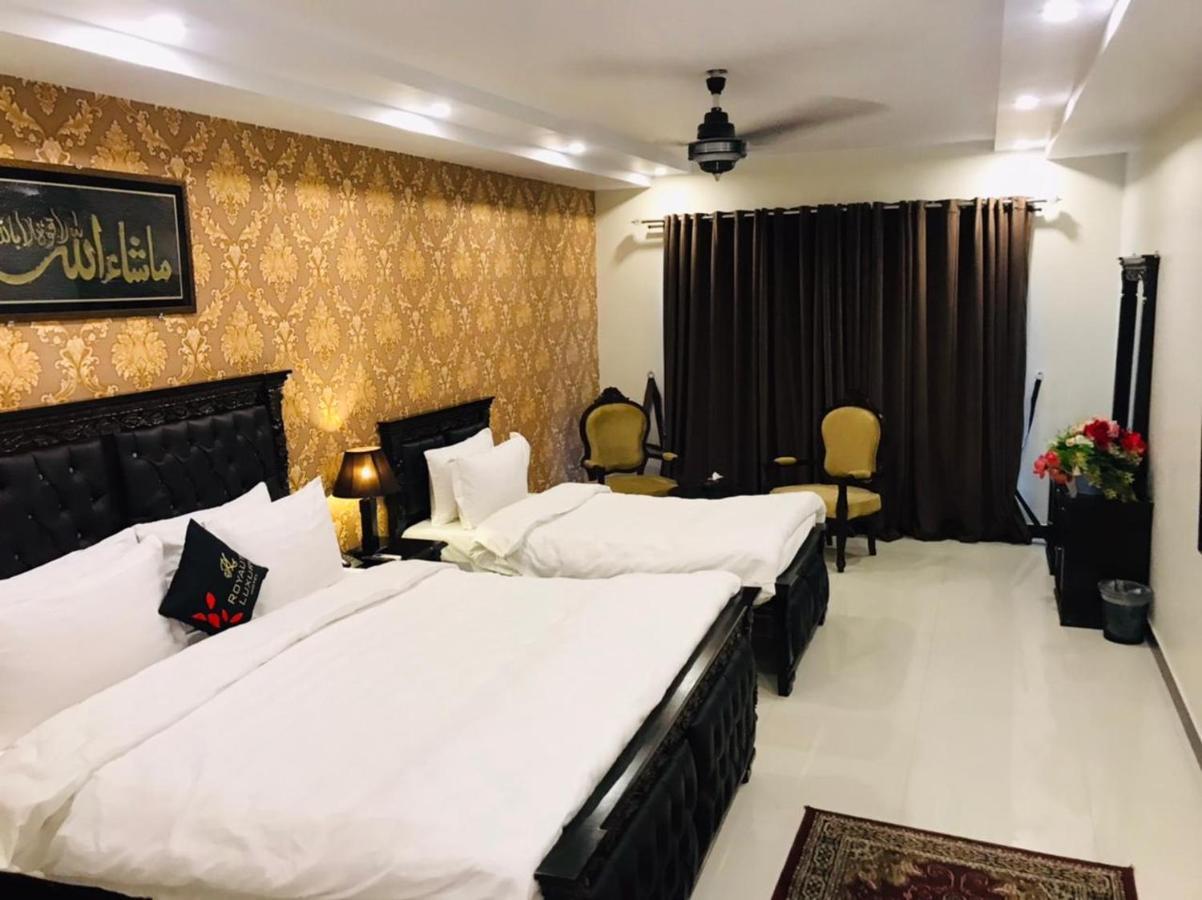 Royaute Luxury Hotel Sialkot Eksteriør bilde